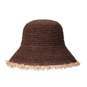 Chapeaux en crochet avec bord effiloché